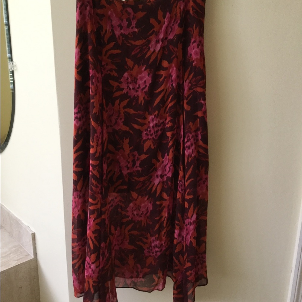 Armand Ventilo 100% silk skirt